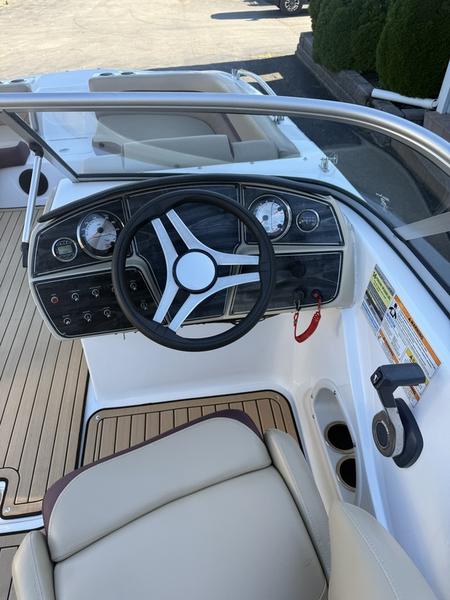 2020 Hurricane SD217 - Image 14