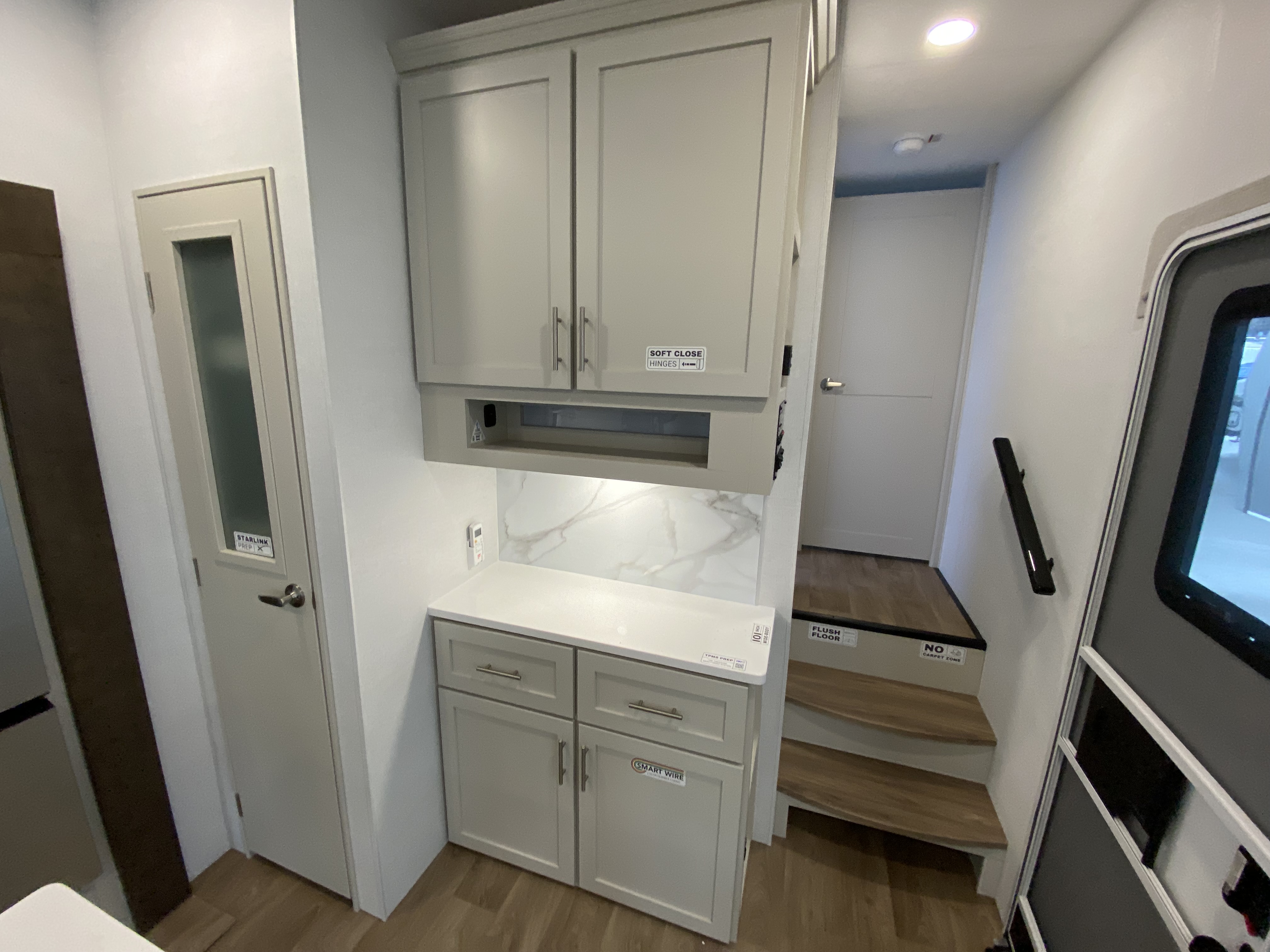 2027 Alliance RV Avenue 29RL - Image 21