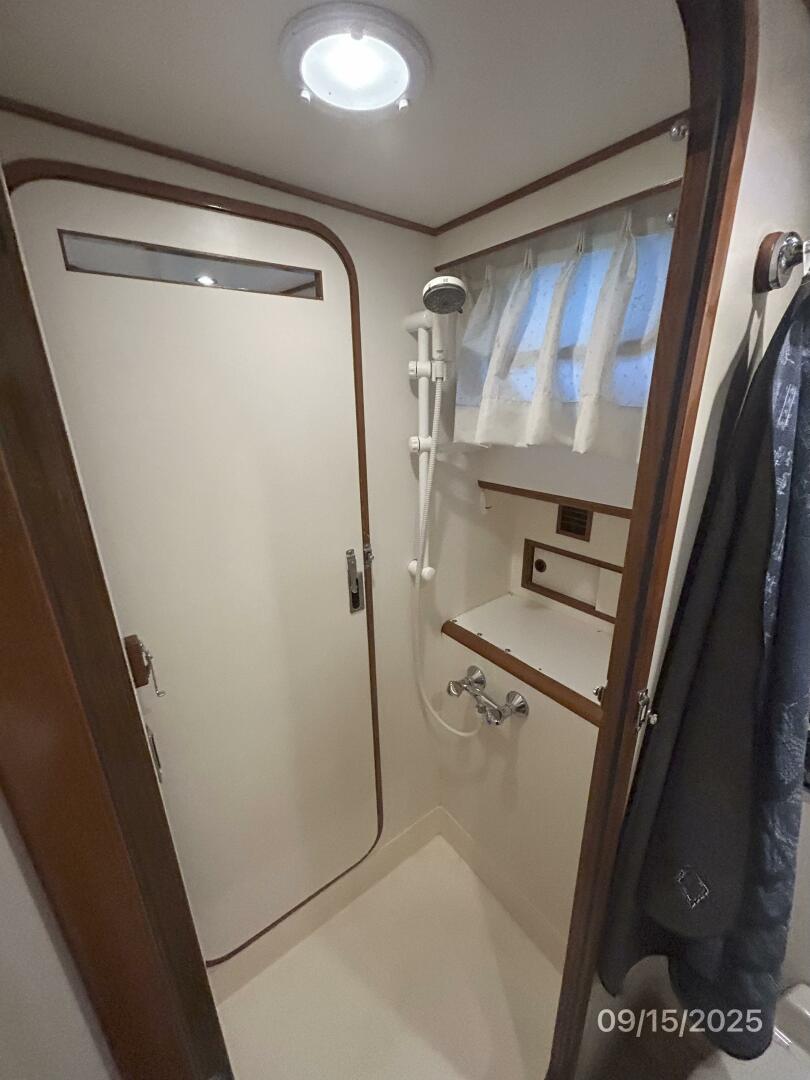 2000 Ocean Alexander 450 Classico - Image 58