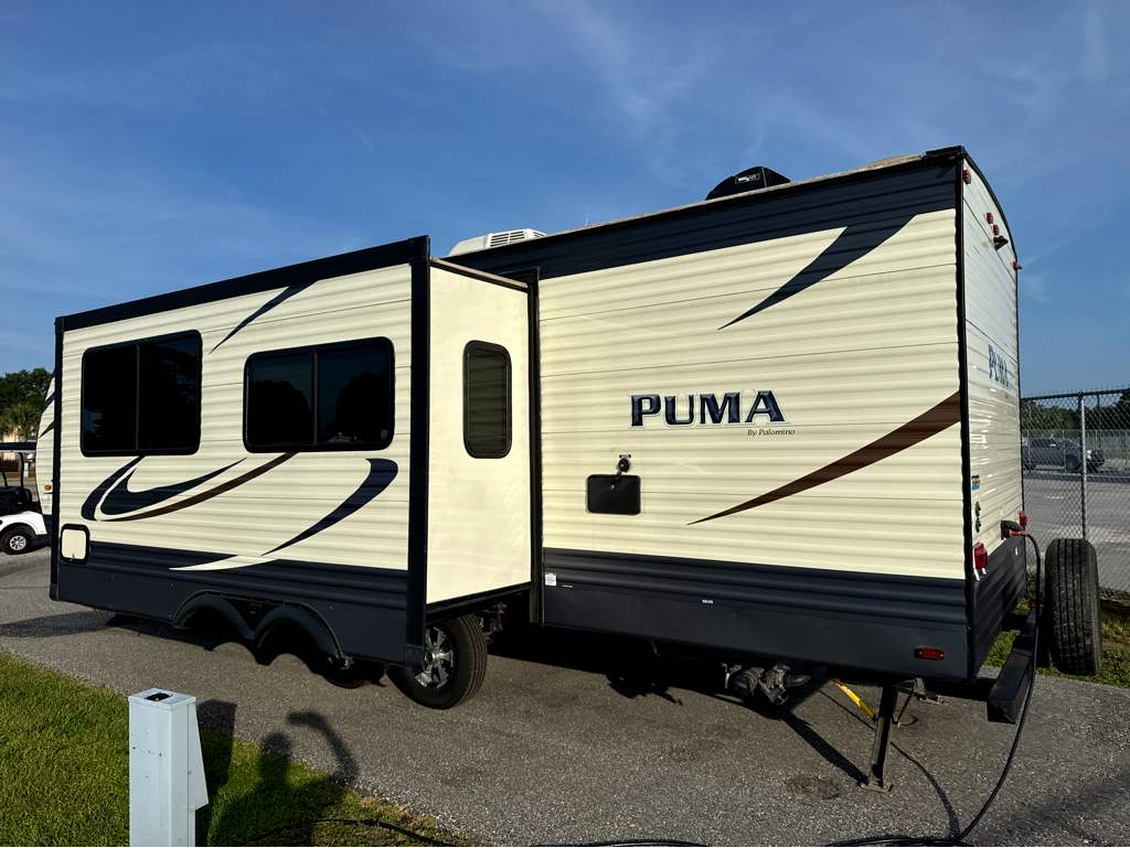 2017 PALOMINO PUMA 28FQDB - Image 4