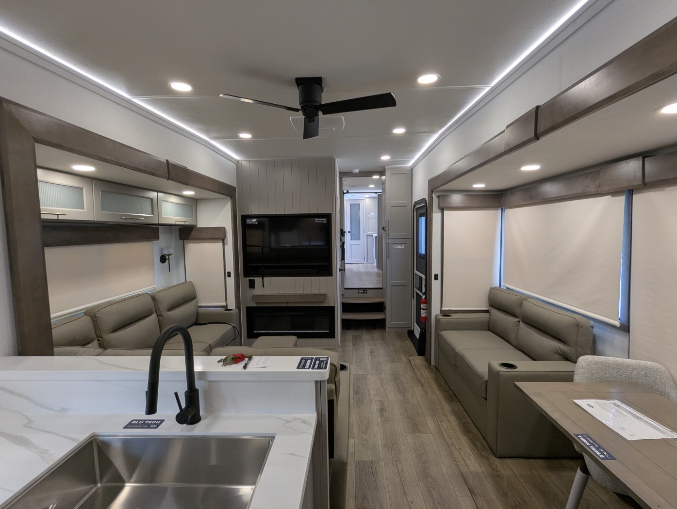 2026 Alliance RV Paradigm 382RK - Image 37