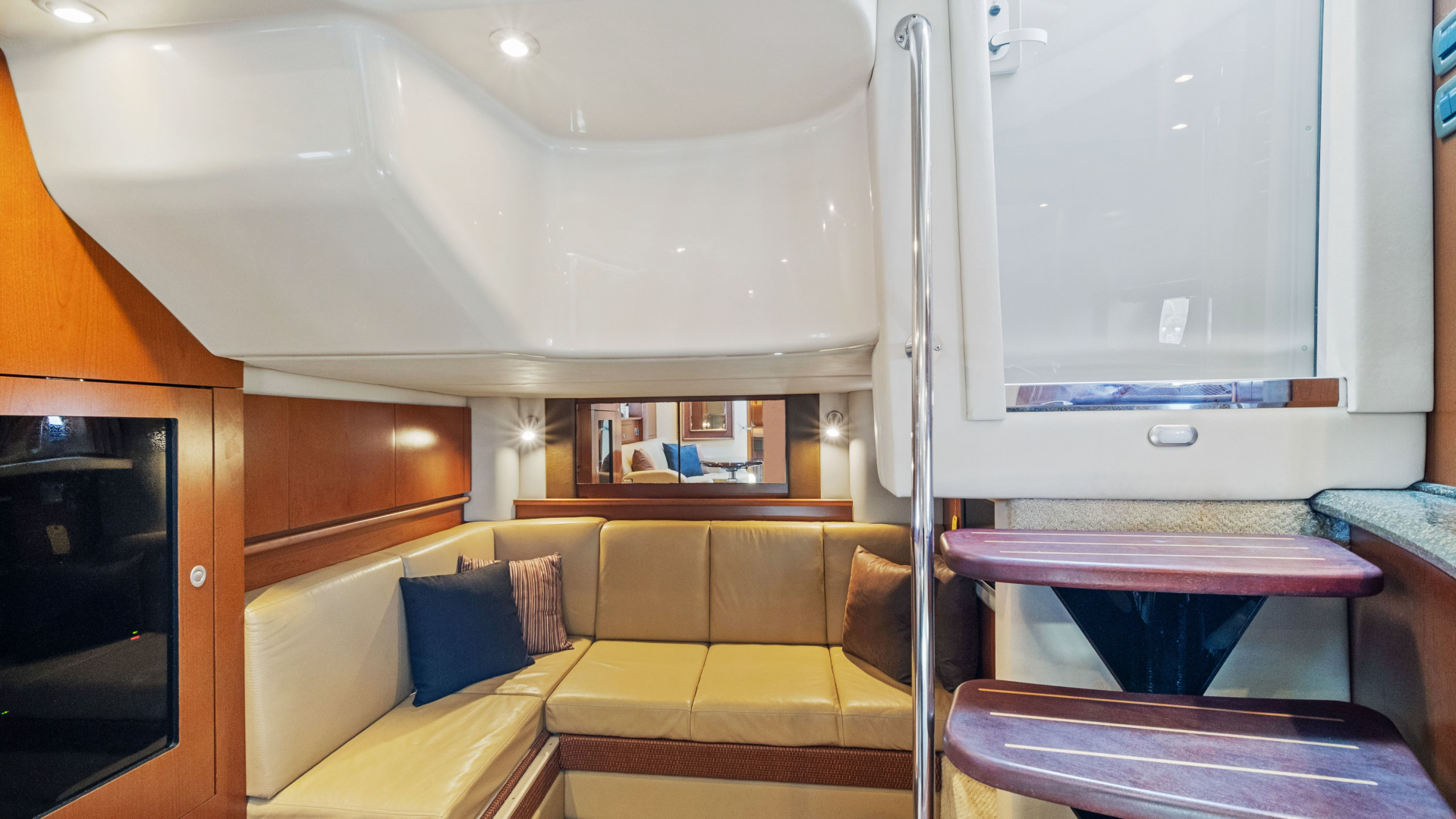 2007 Sea Ray 40 Sundancer - Image 29