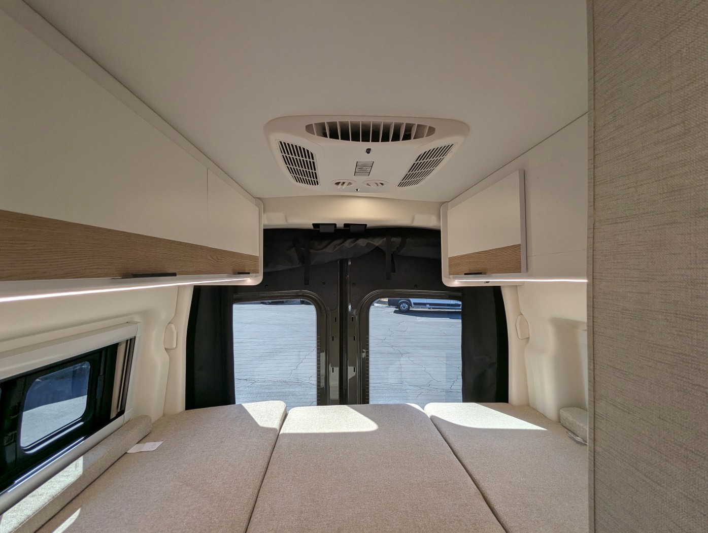 2027 Thor Motor Coach Talavera 1920 - Image 26