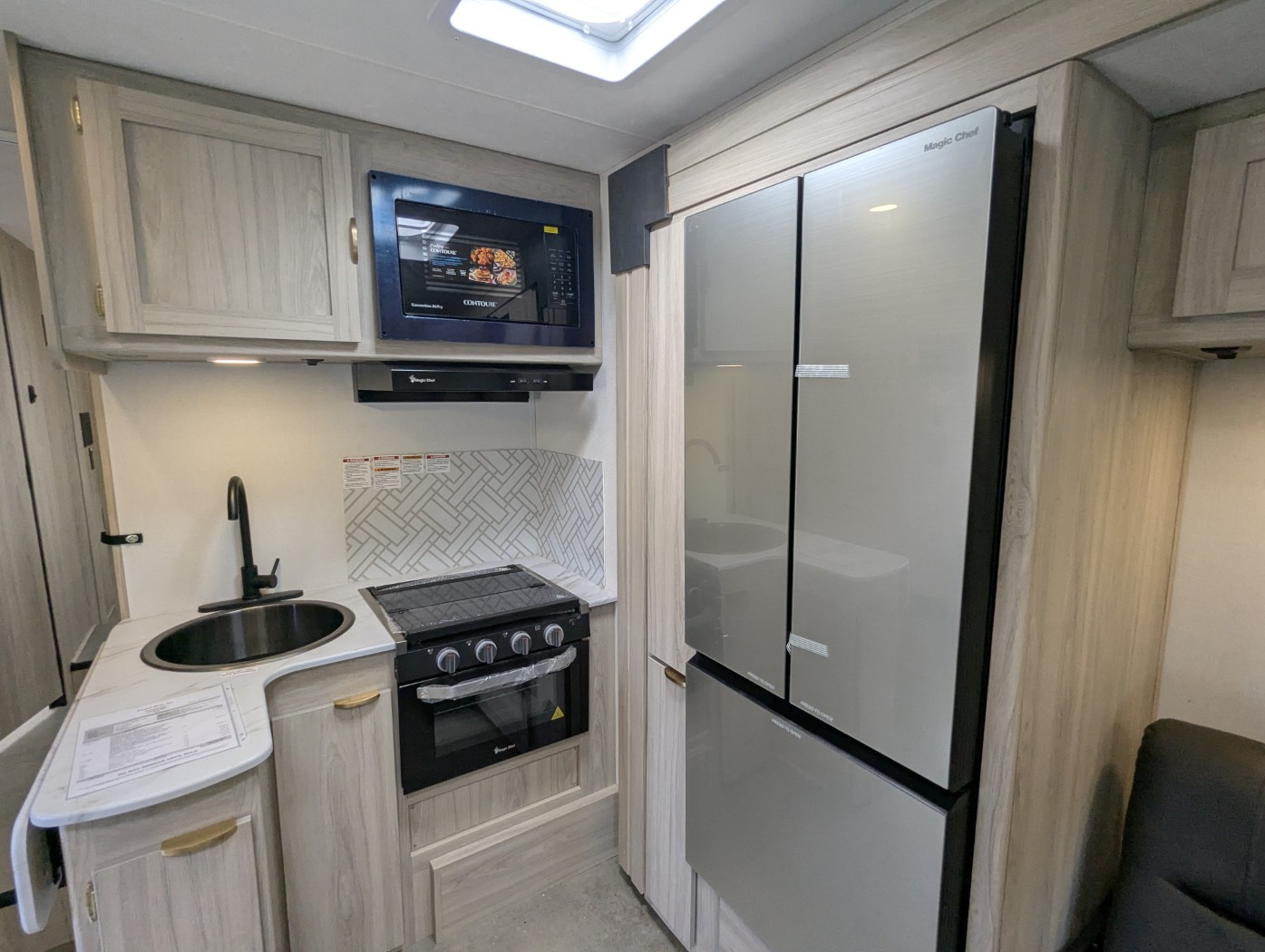 2027 Coachmen Cross Trail 26XG - Image 18