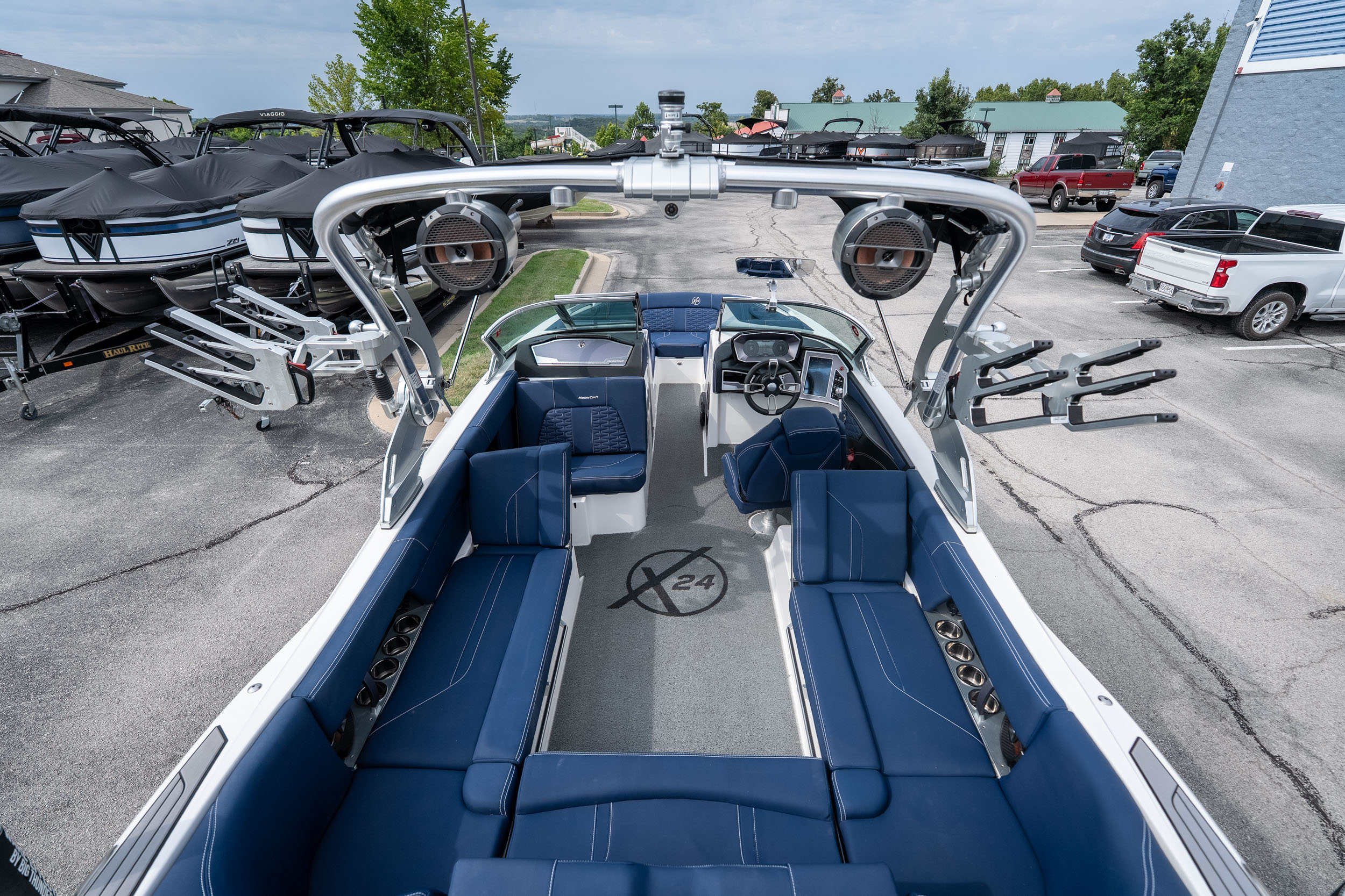2021 MasterCraft X24 - Image 57
