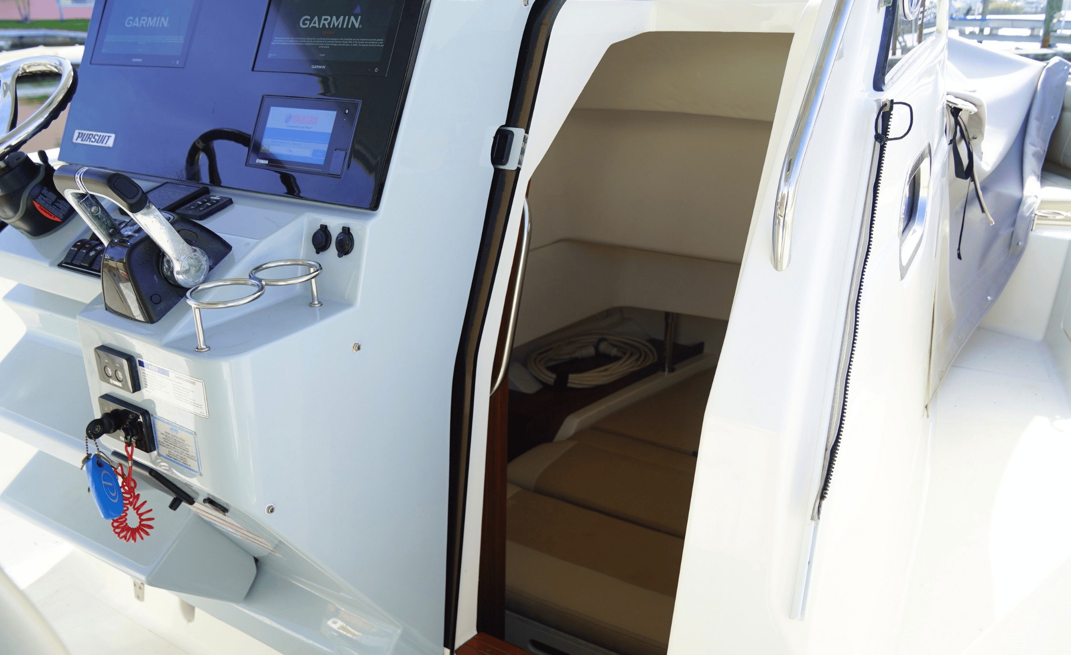 2020 PURSUIT S328 - Image 44