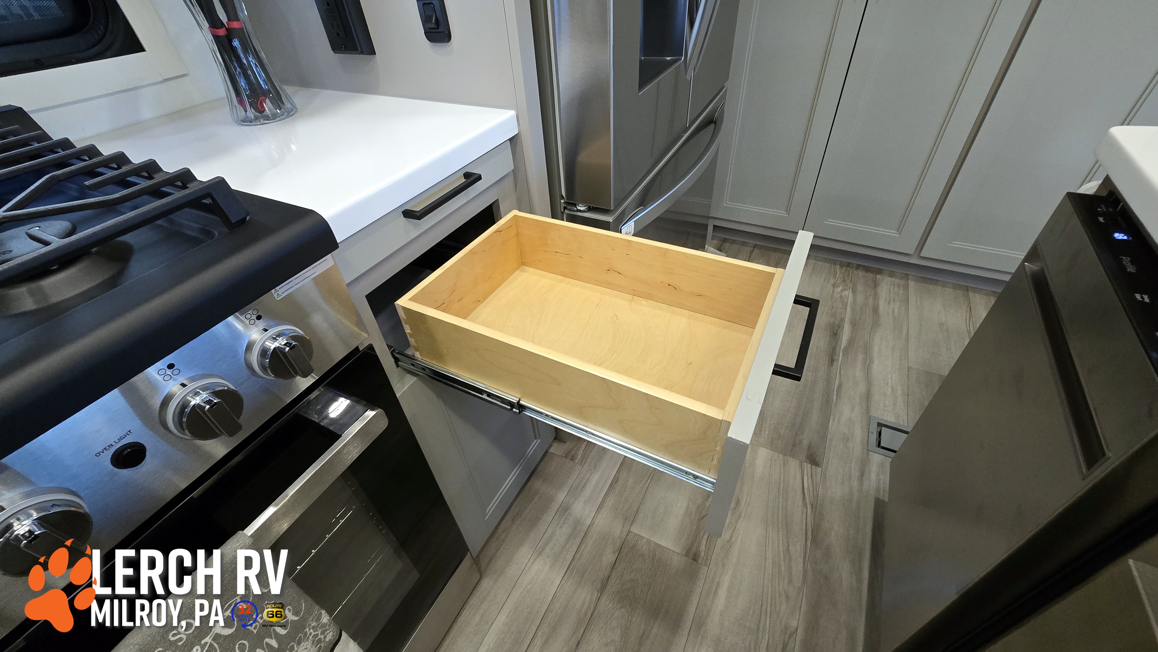 2027 KZ RV Durango Gold G366FBQ - Image 37