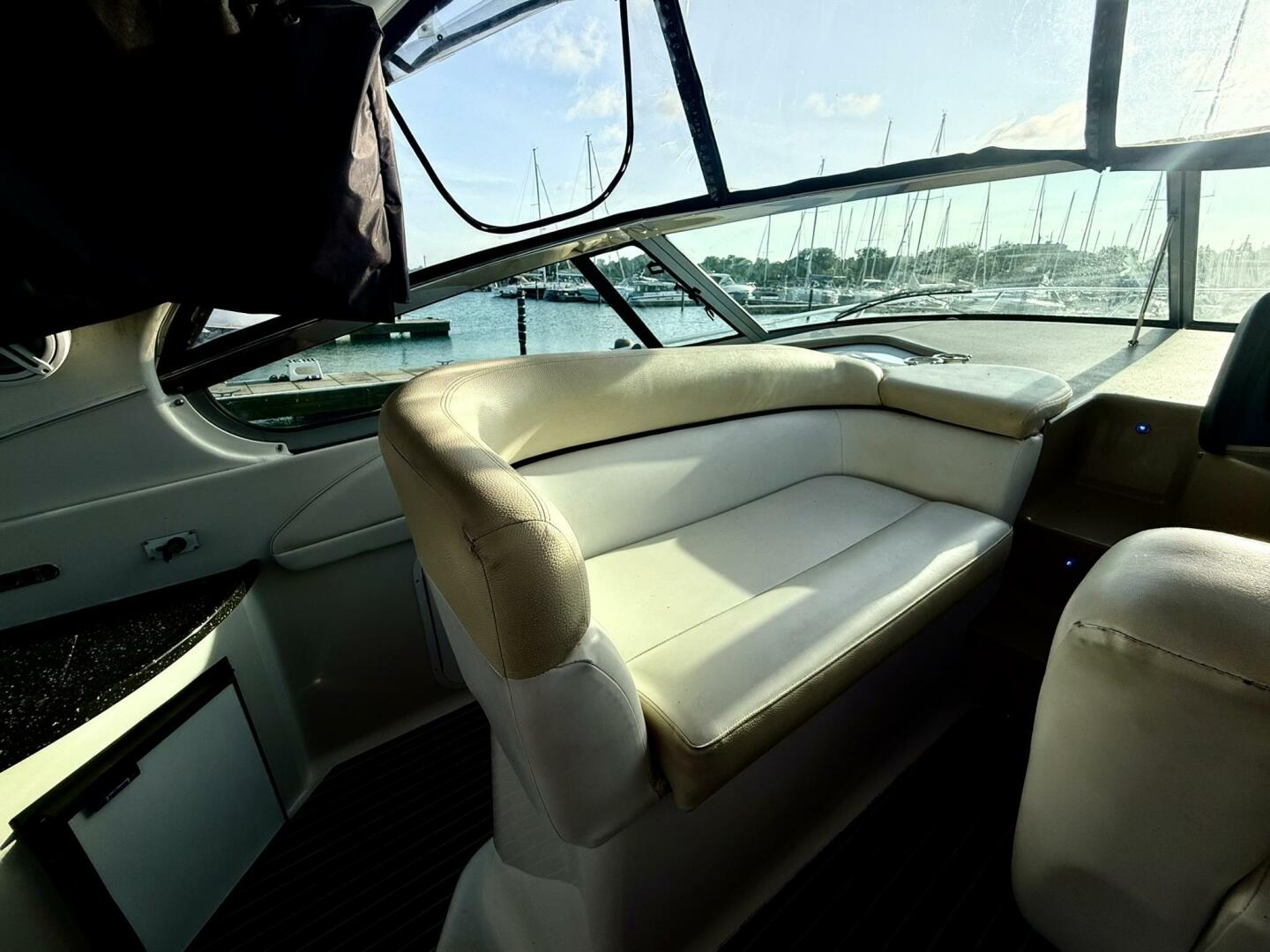 2008 Four Winns 378 Vista - Image 17