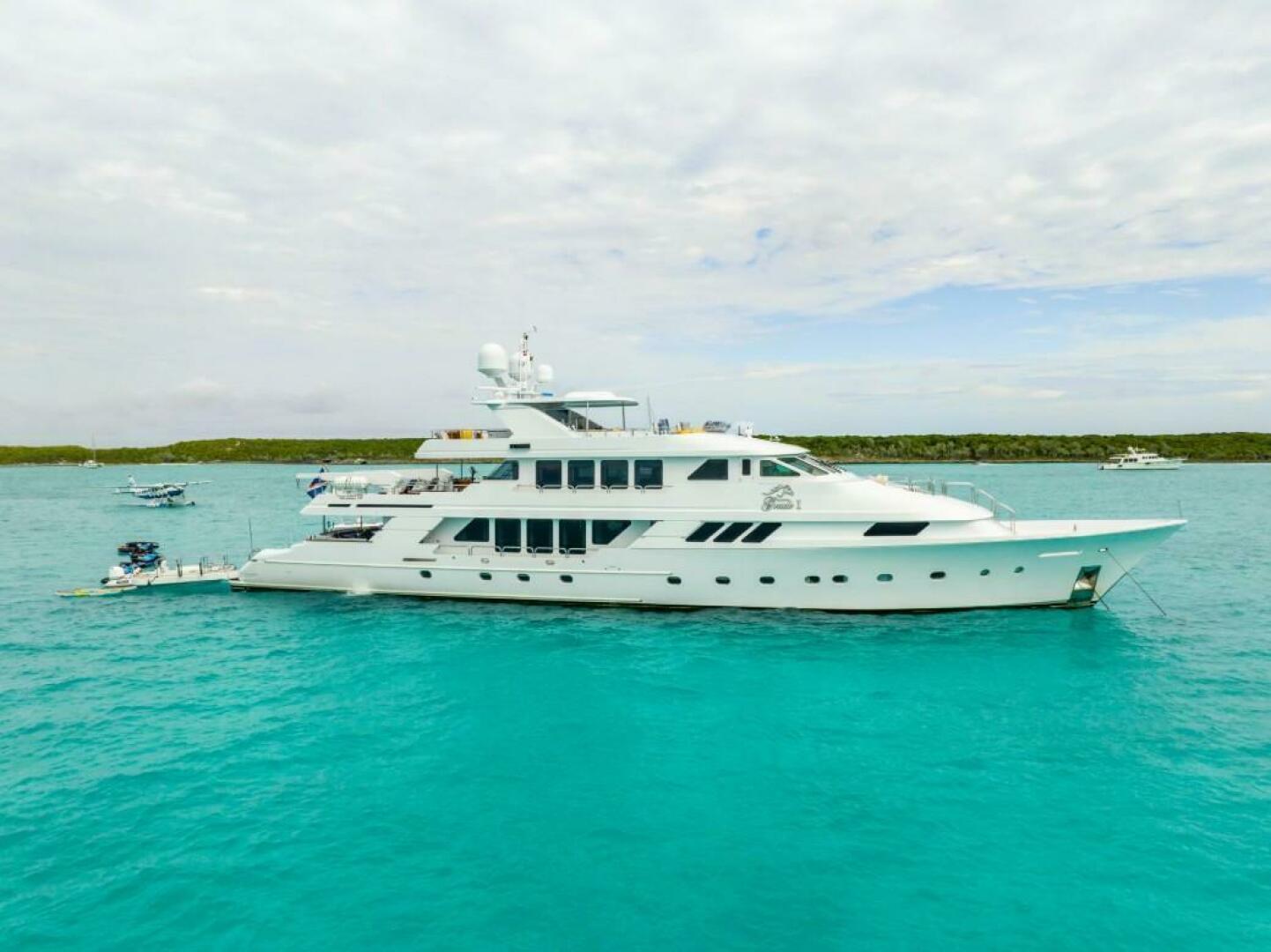 1995 Christensen Tri-deck Motoryacht - Image 63