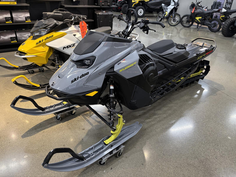 2026 Ski-Doo SUMMIT EDGE 8TR HAC 154 - Image 3