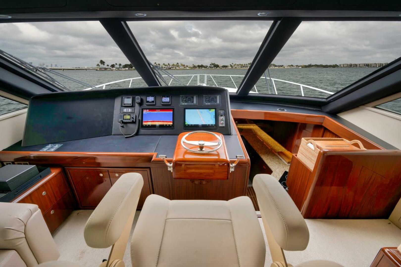 2007 Viking 52 Sport Coupe - Image 5
