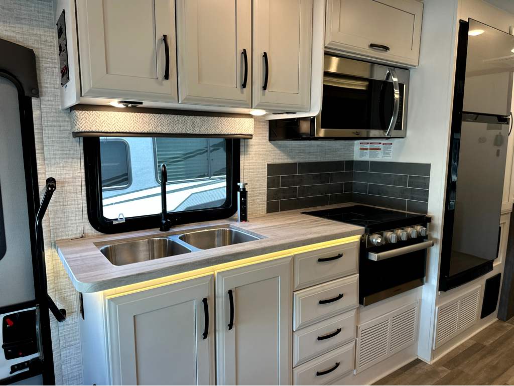 2025 JAYCO REDHAWK 26M - Image 8