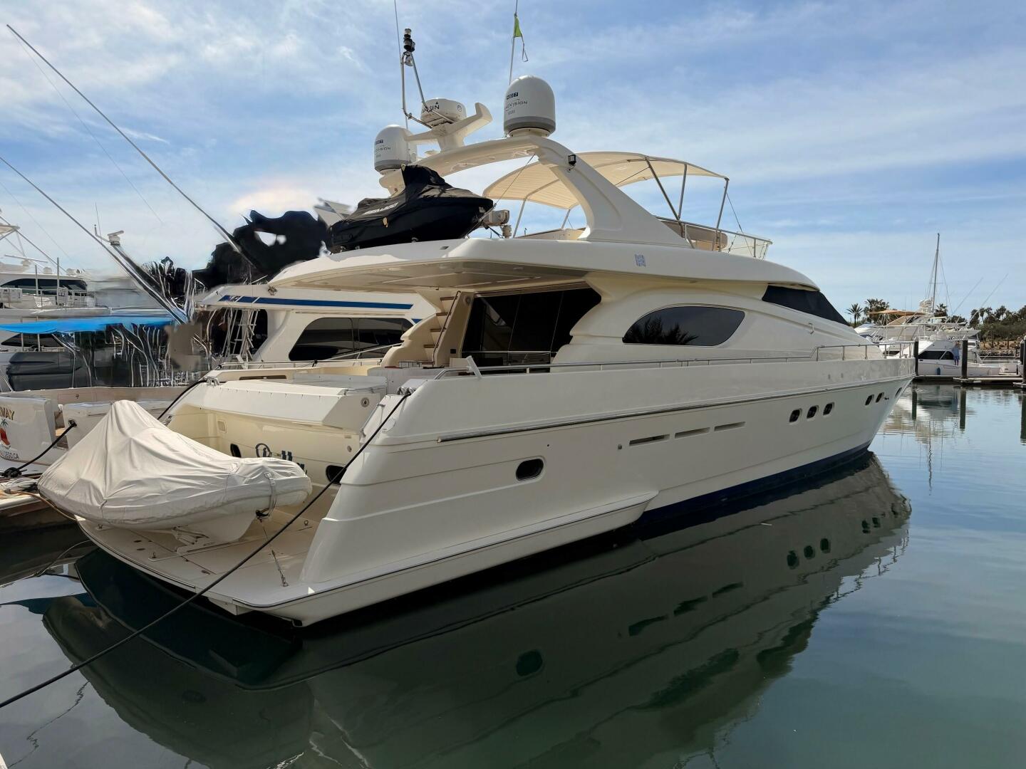 2000 Ferretti Yachts 72 Motoryacht - Image 14