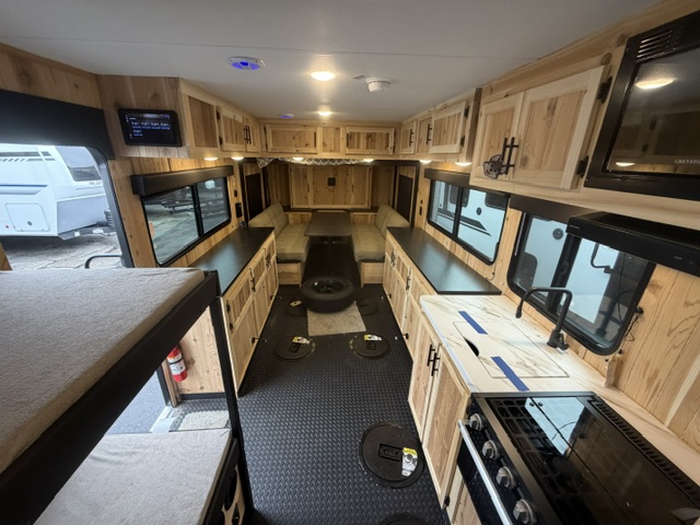2027 CHEROKEE GREY WOLF 21JBH - Image 39