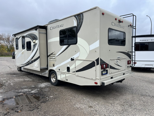 2017 Thor Motor Coach Chateau 28Z - Image 6