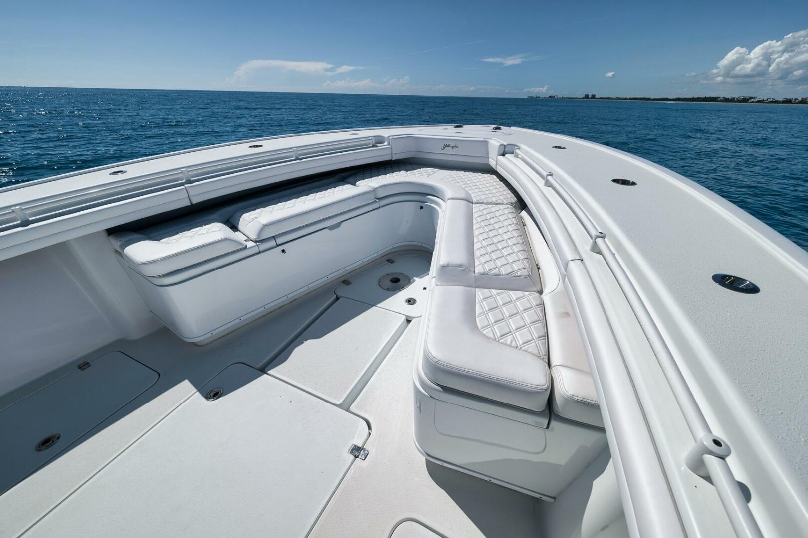 2023 Yellowfin 39' Offshore - Image 7