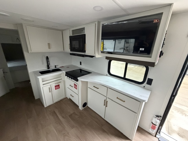 2027 Grand Design Transcend 265BHT - Image 12
