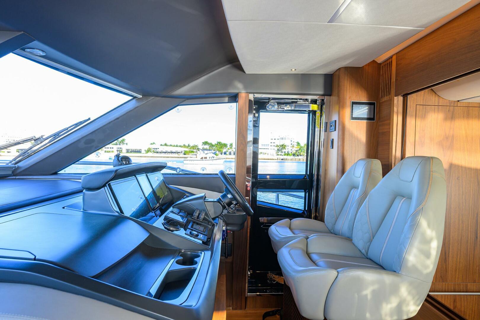 2003 Jupiter 31 Cuddy - Image 54