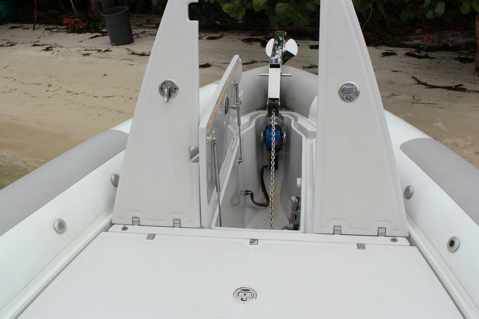 2013 Zeta 34 Custom - Image 11