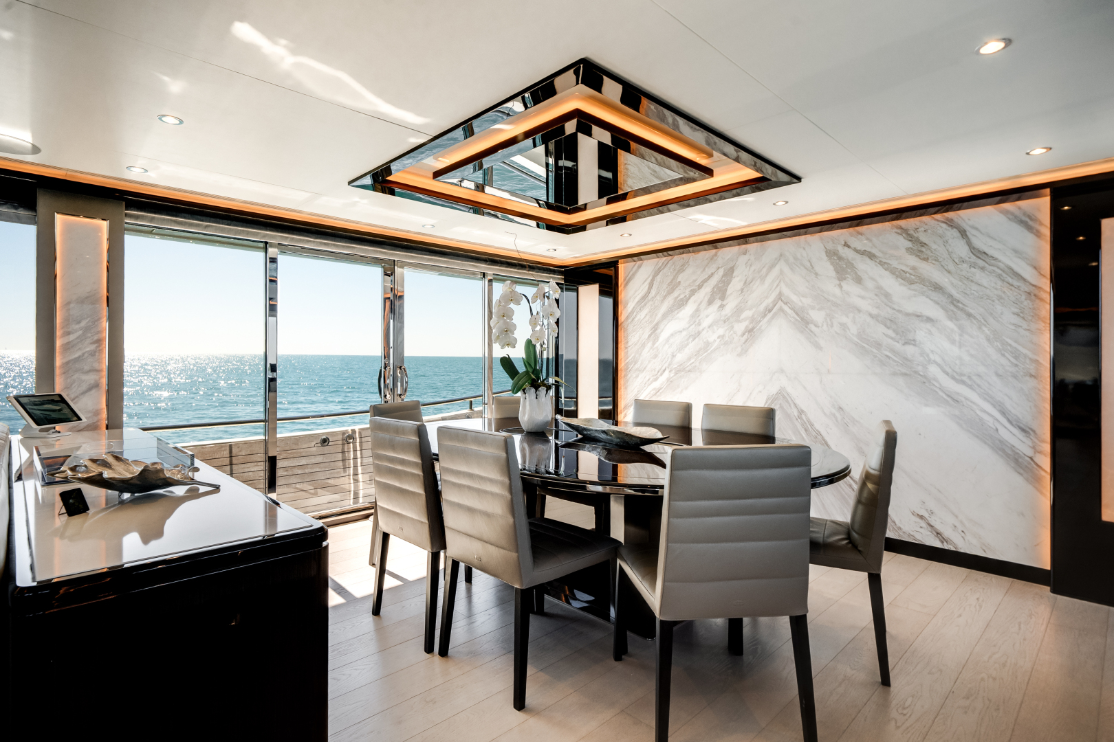 2022 Ocean Alexander 37L - Image 25