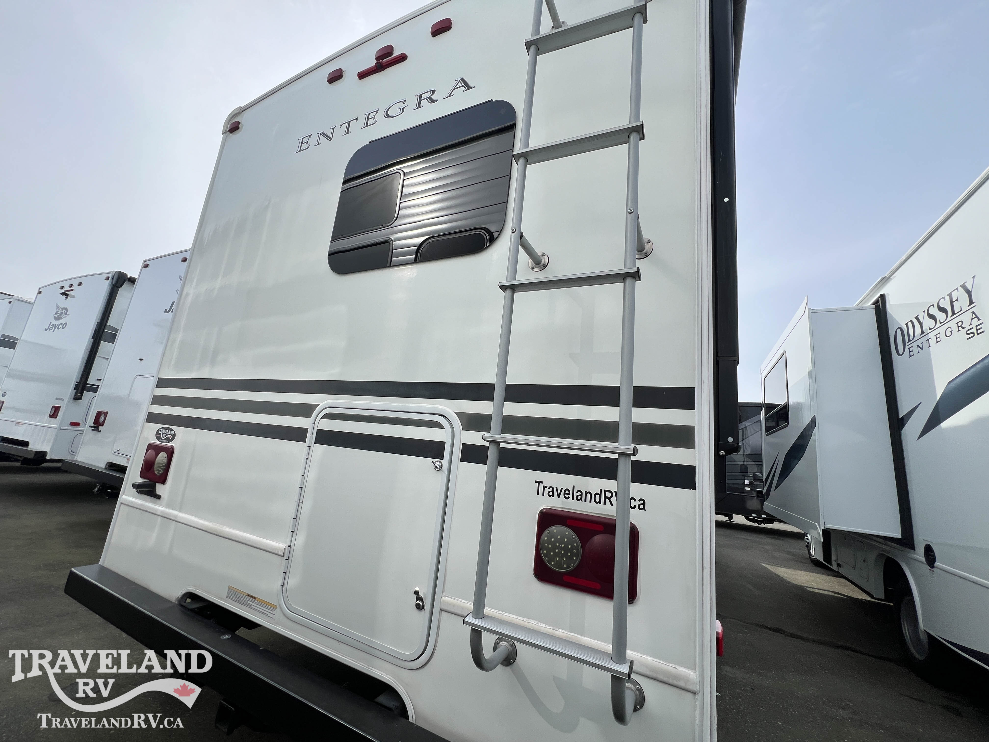 2019 Entegra Coach Odyssey 25R - Image 4