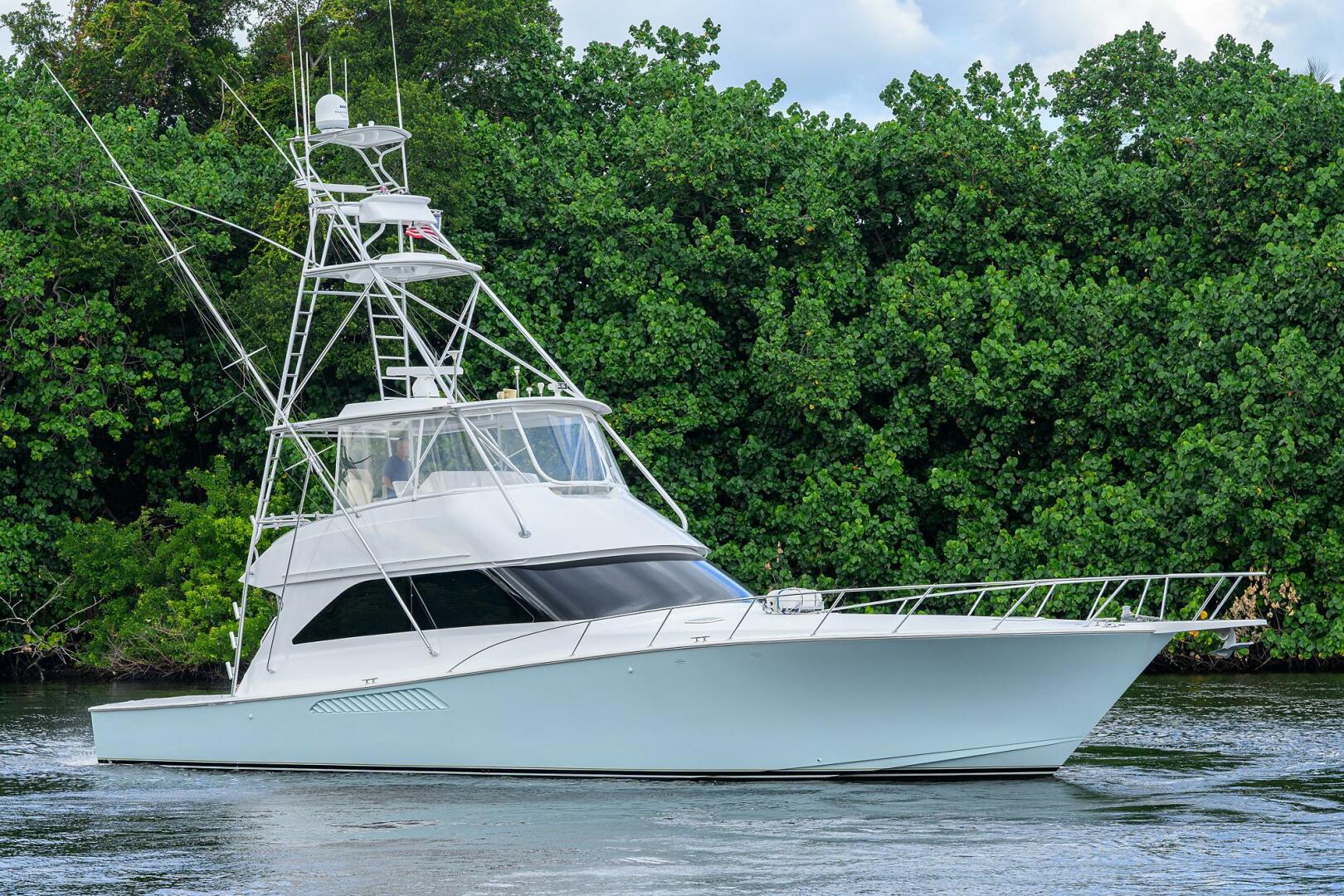 2004 Viking 56 Convertible - Image 3
