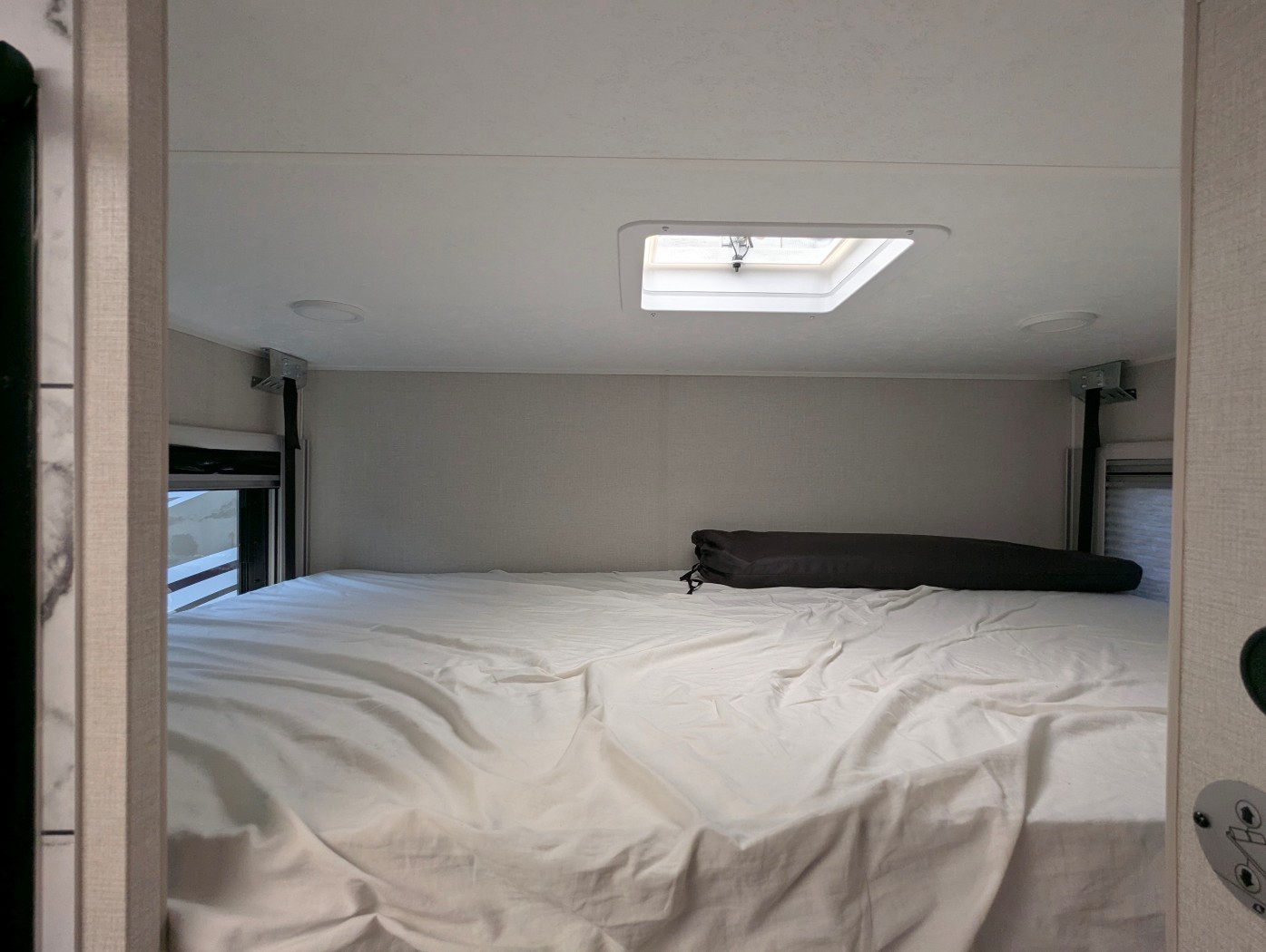 2025 Coachmen Cross Trail EV 20XG - Image 26