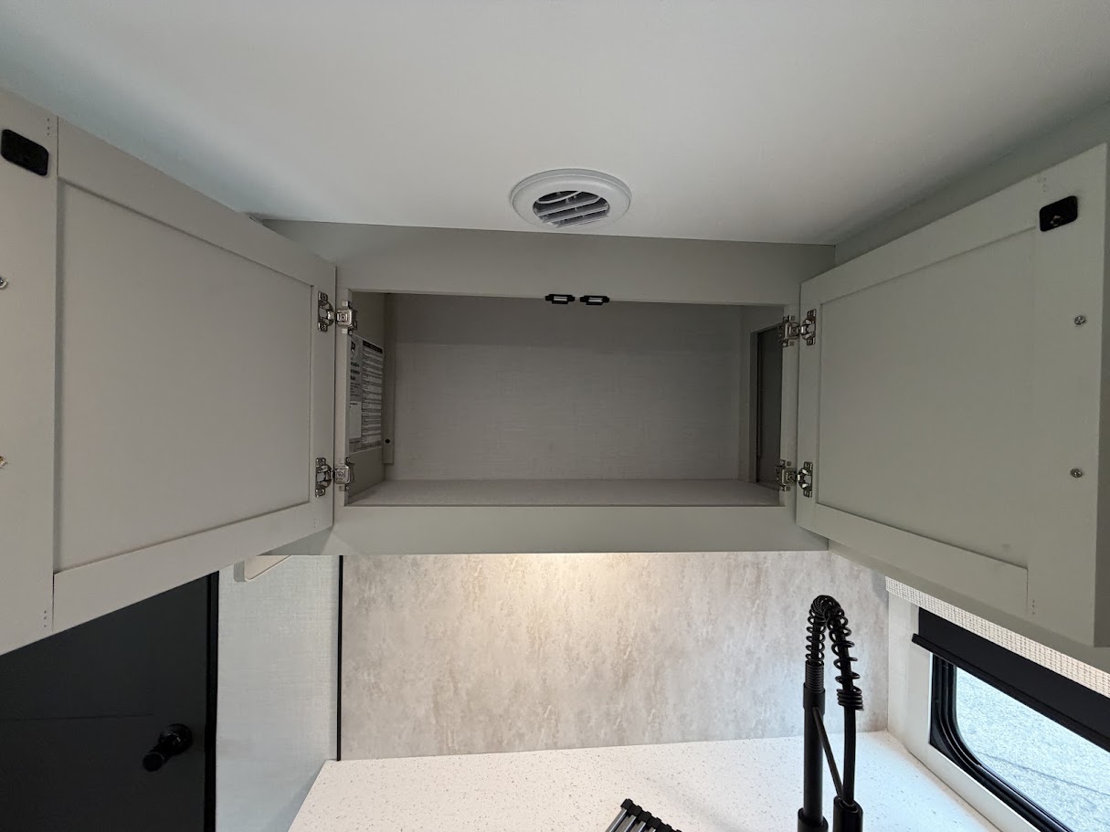 2027 VENTURE RV STRATUS 261VRB - Image 42