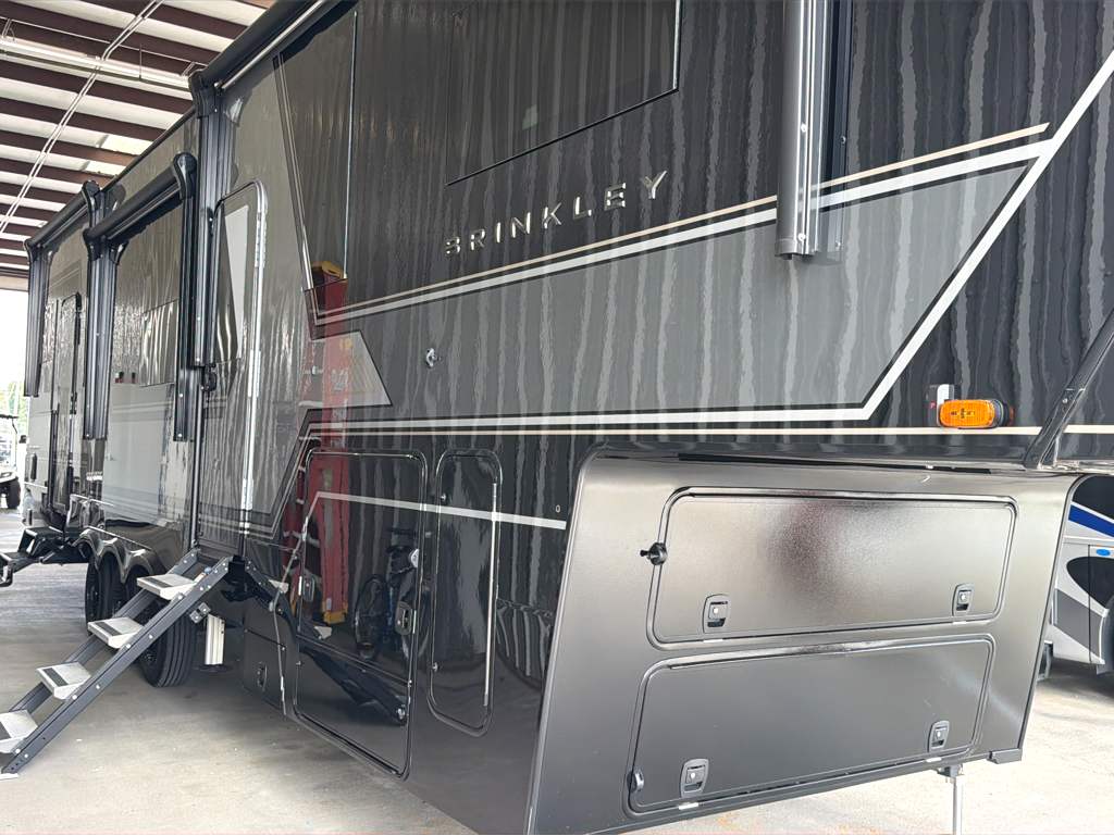 2026 BRINKLEY G 3520 - Image 2