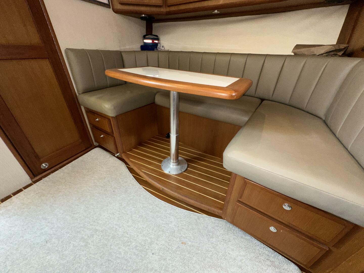 2007 Topaz 40 Express - Image 42