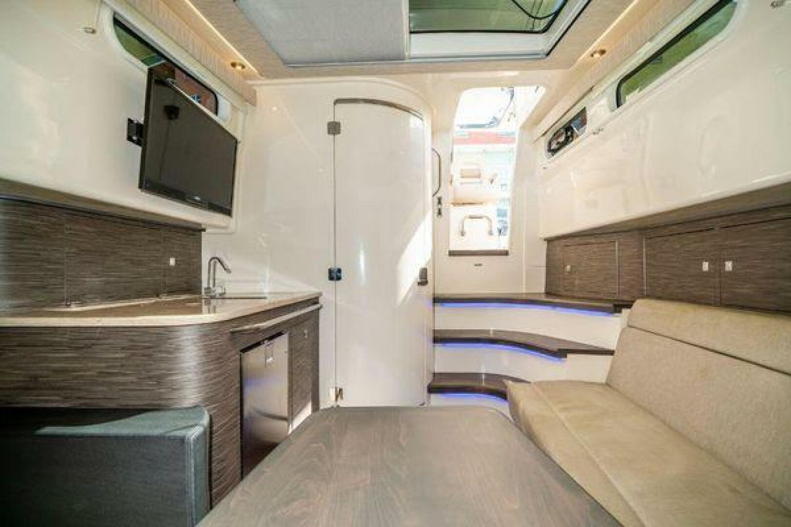 2017 Boston Whaler 42 Outrage - Image 29