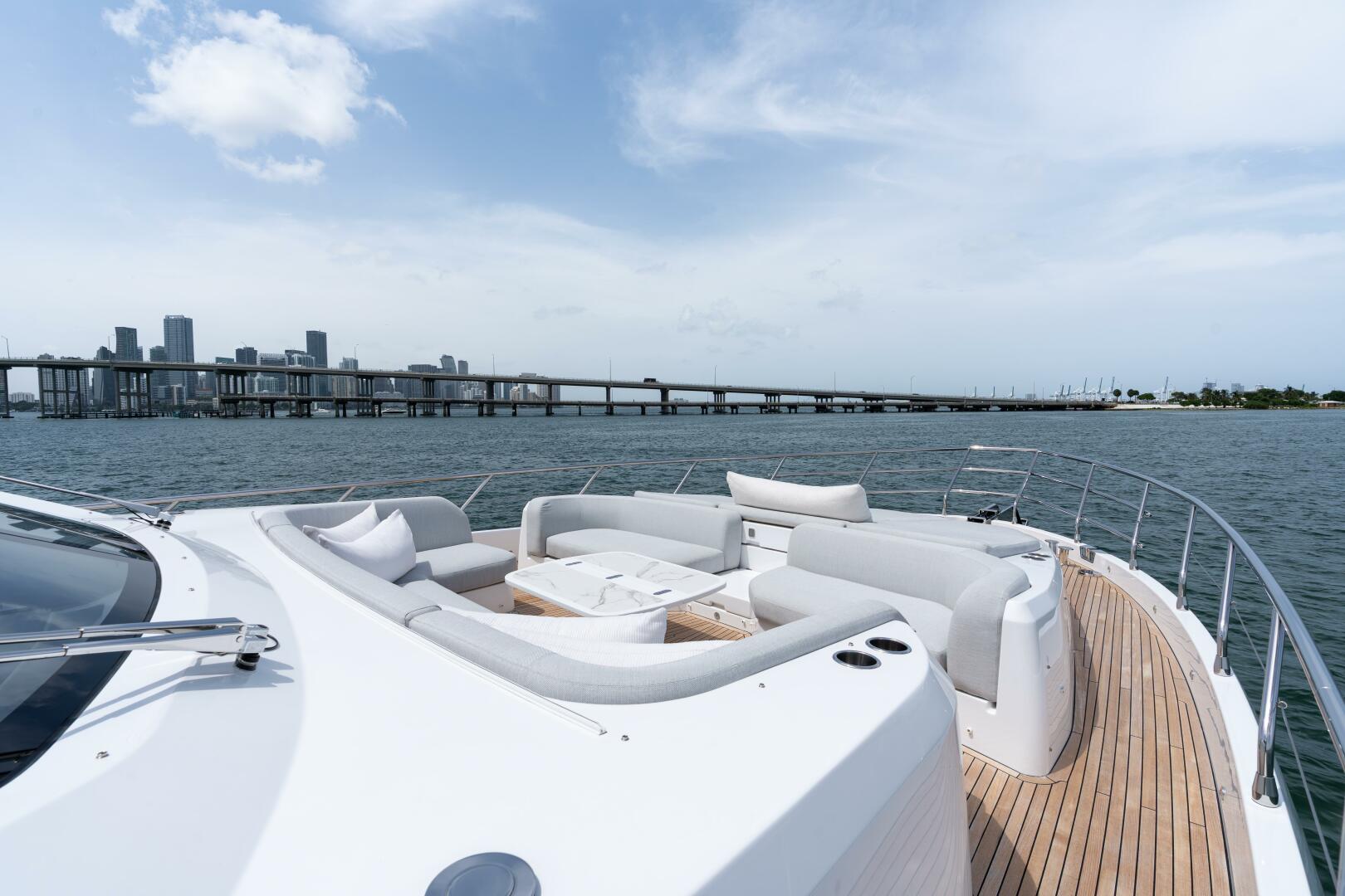 2022 Azimut 78 - Image 22