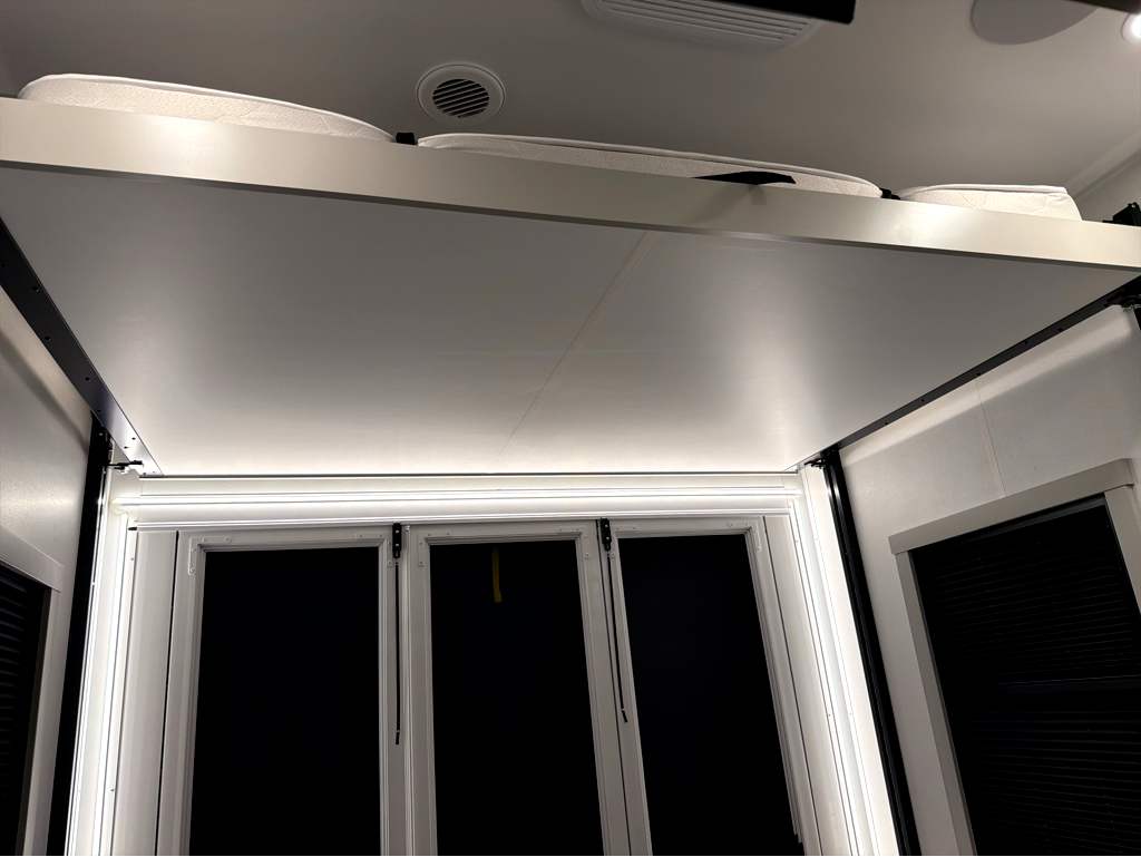 2026 BRINKLEY G 3520 - Image 18