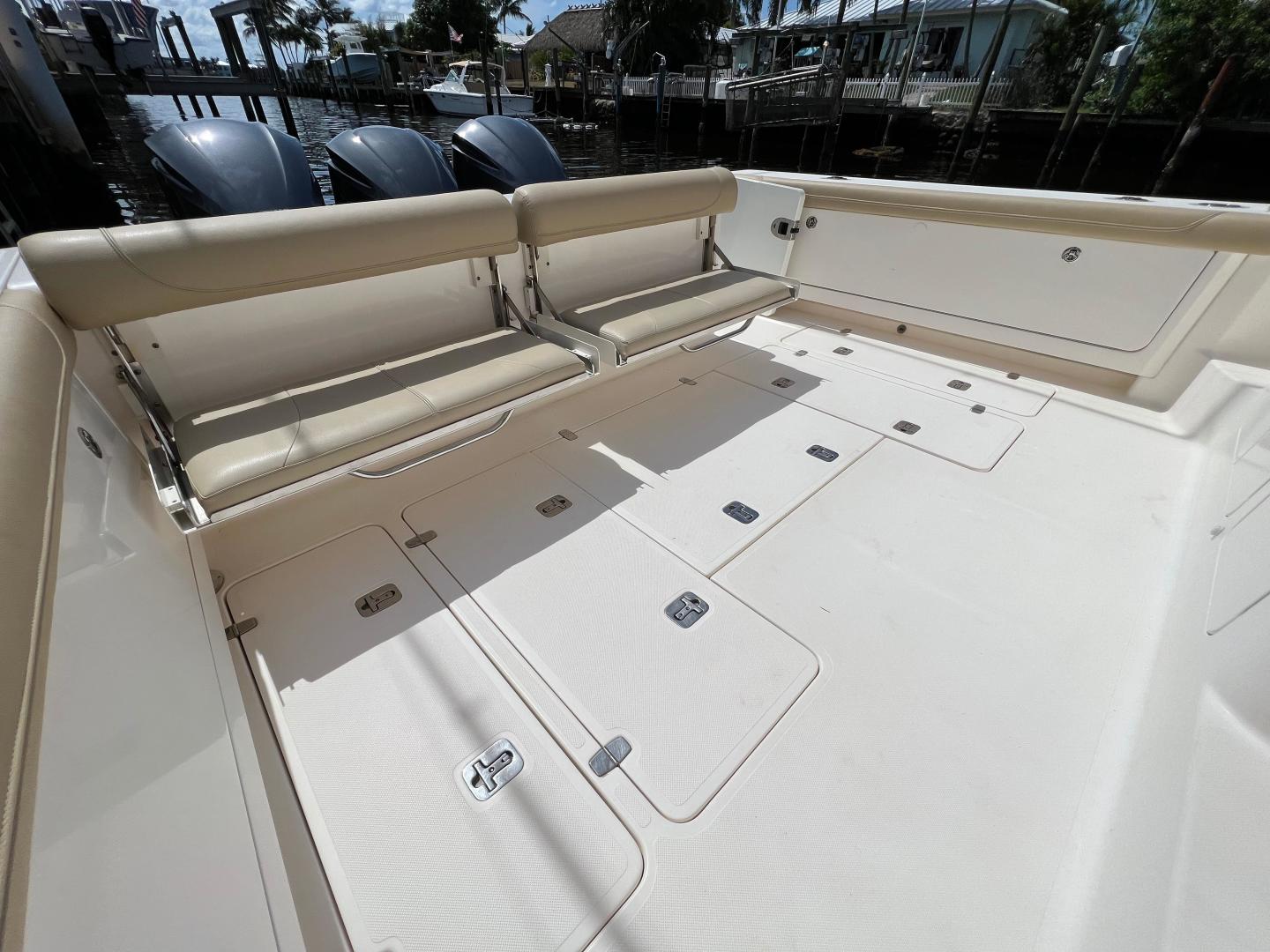 2016 Pursuit OS 385 Offshore - Image 9