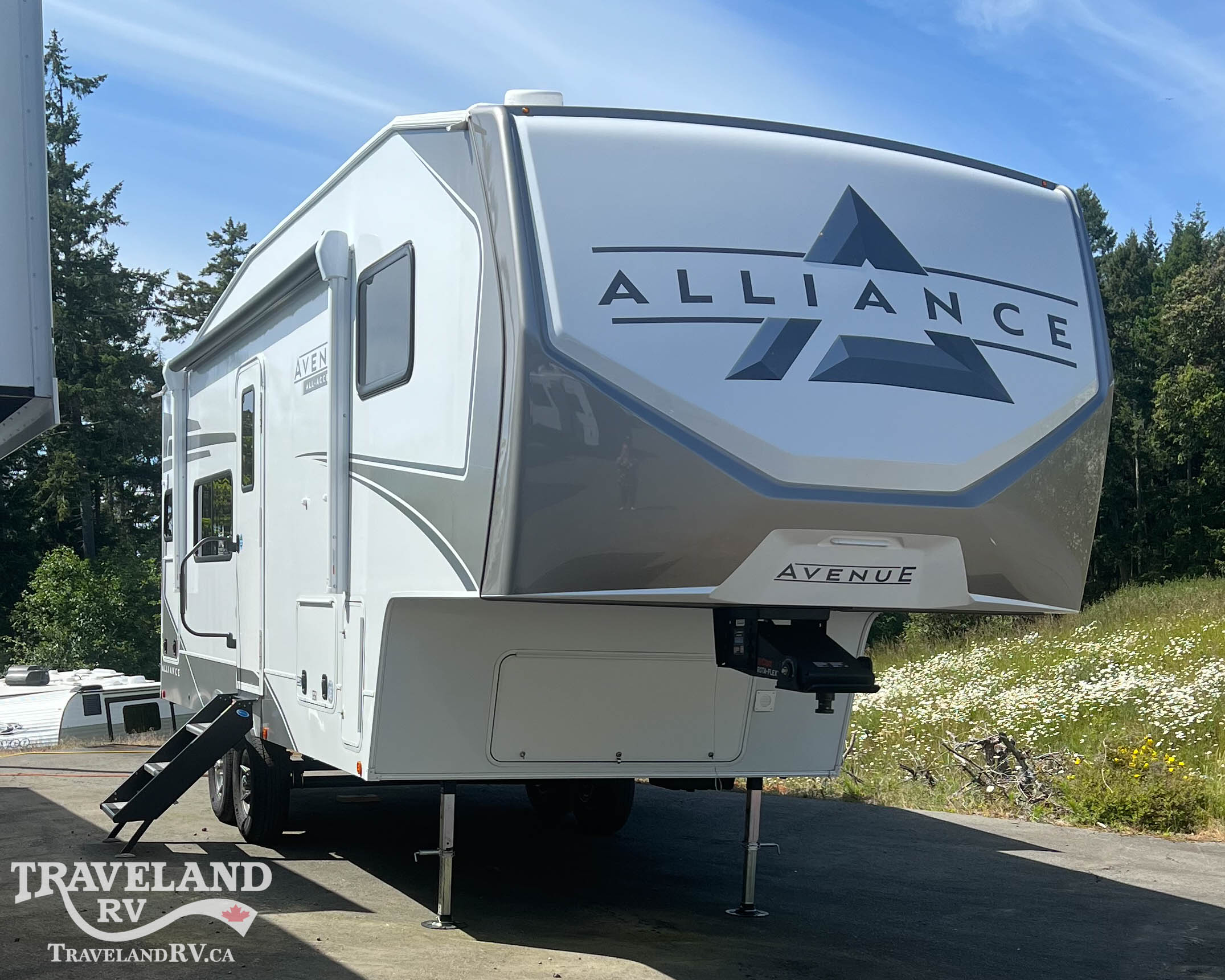 2026 Alliance RV Avenue 23ML - Image 1