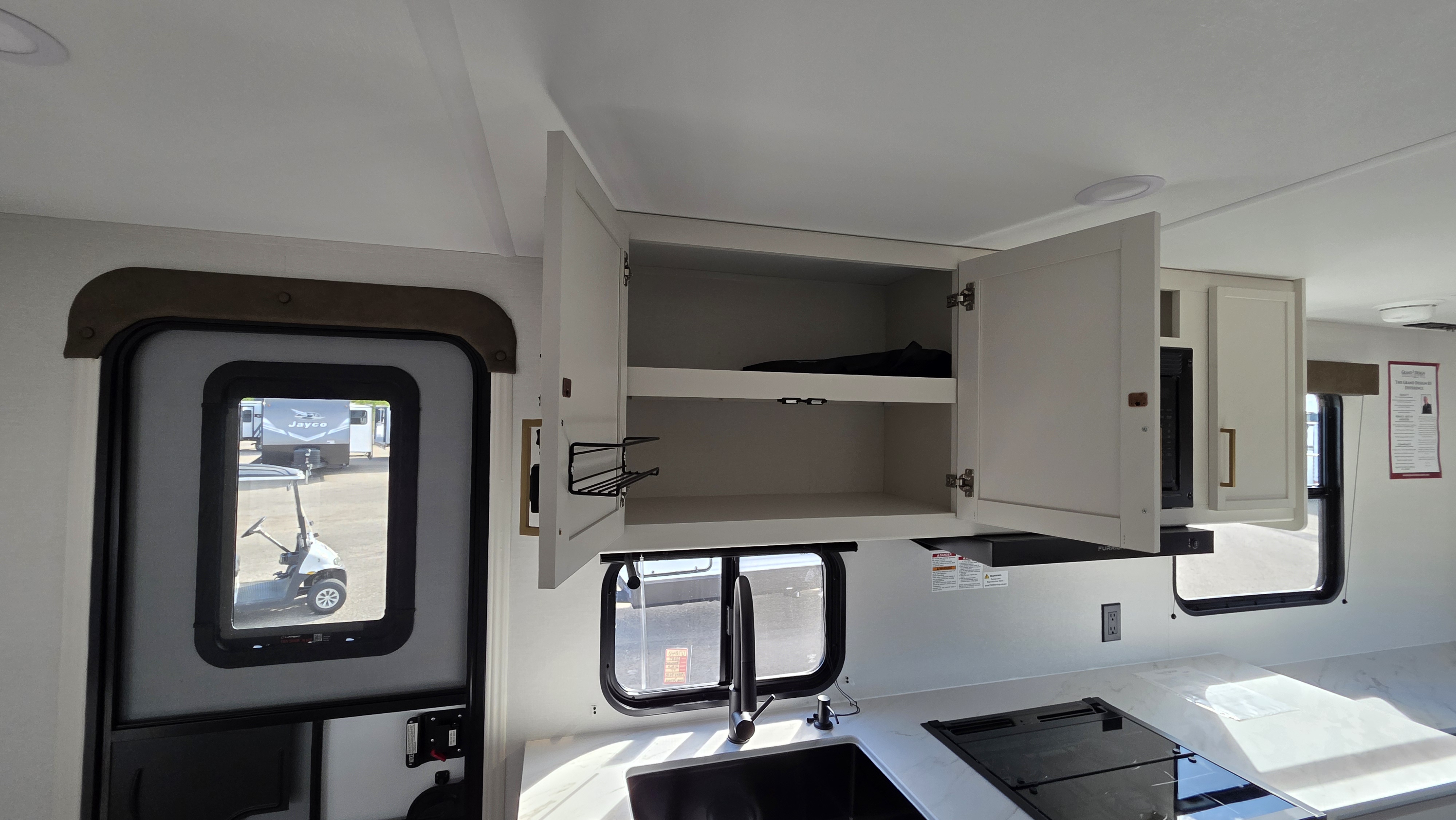2027 GRAND DESIGN TRANSCEND 21RLX - Image 18