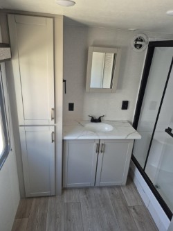 2027 JAYCO JAY FLIGHT BUNGALOW JAYLOFTDS - Image 23