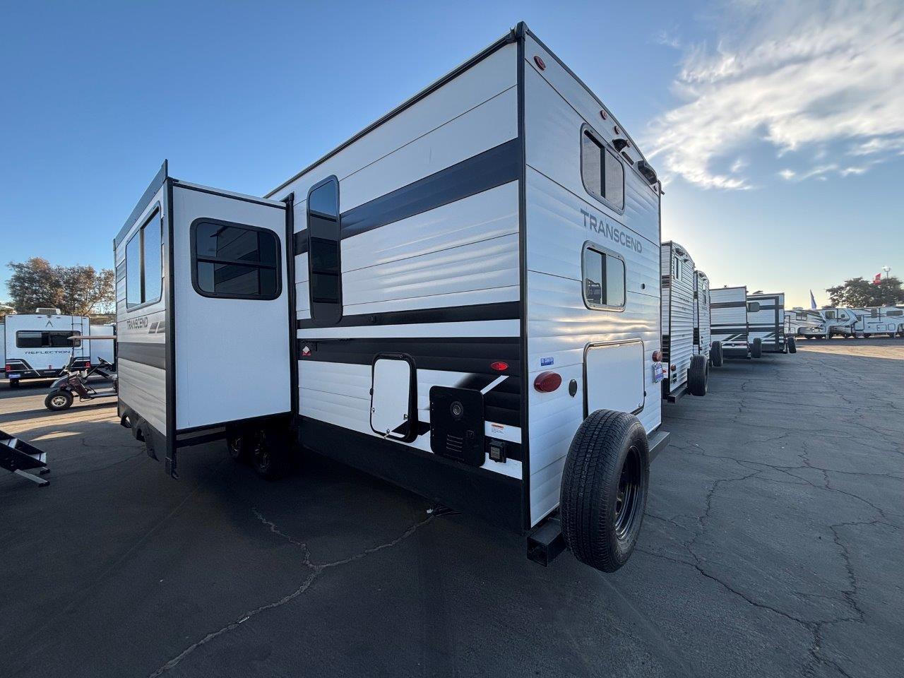 2027 Grand Design Transcend 265BHT - Image 3