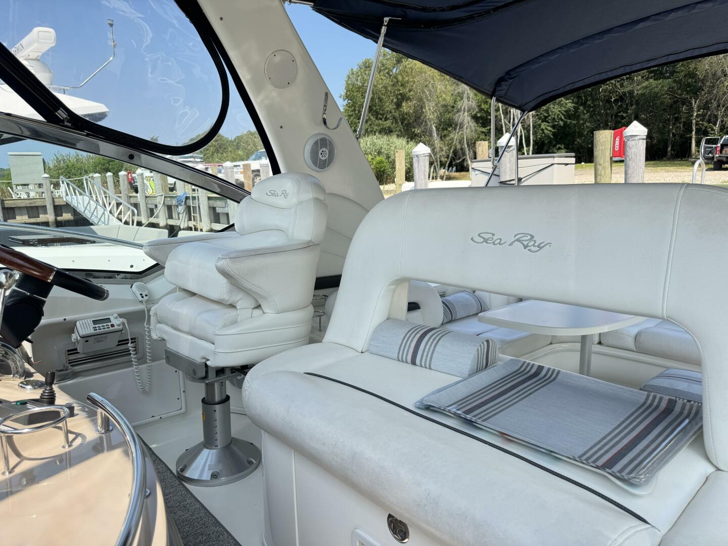 2003 Sea Ray 420 Sundancer - Image 15