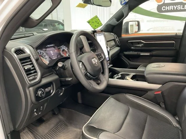 2025 Ram 1500 Laramie 4x4 Crew Cab 5'7" Box - Image 13