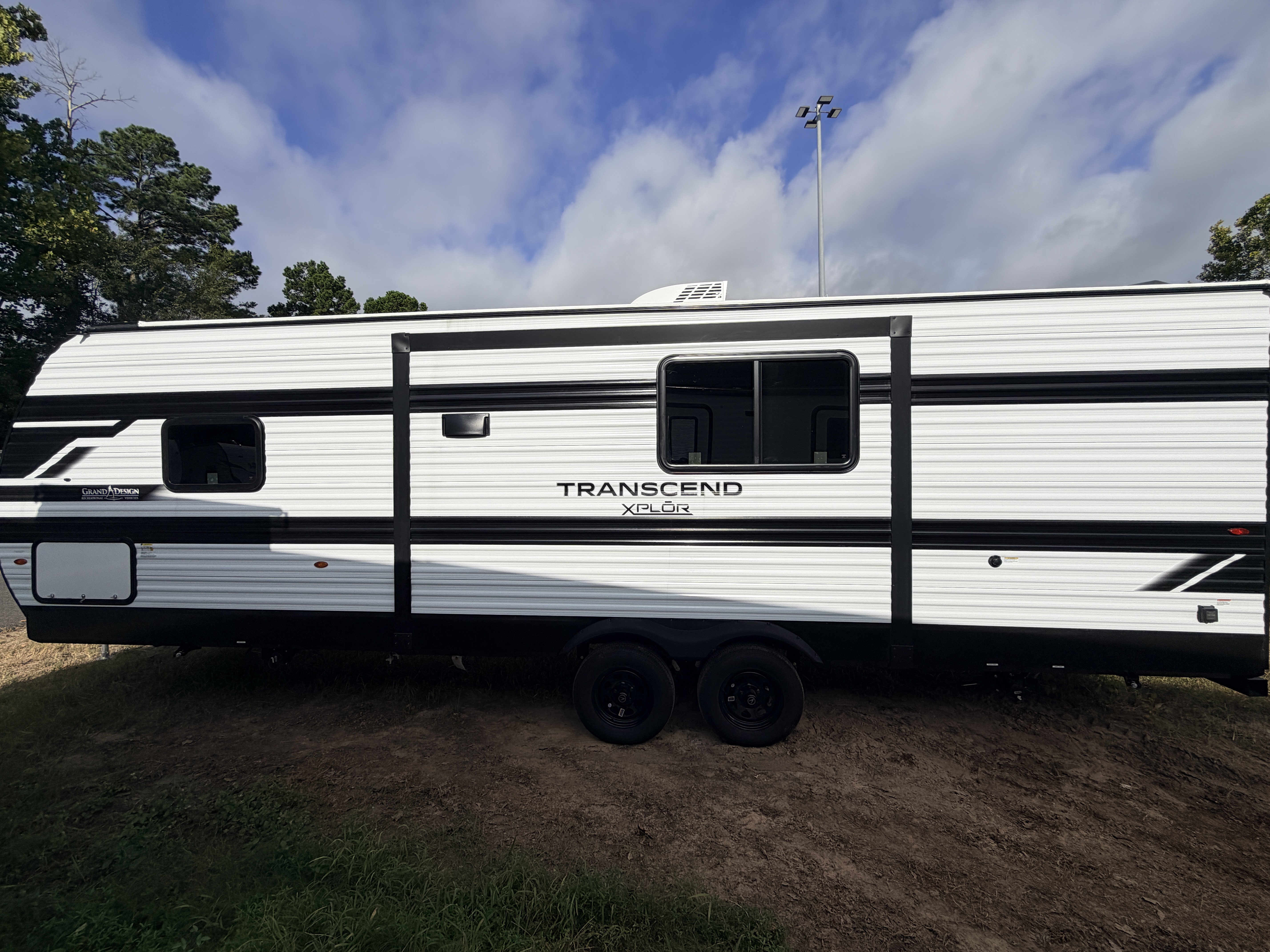 2027 Grand Design Transcend XPLOR 26BHX - Image 4