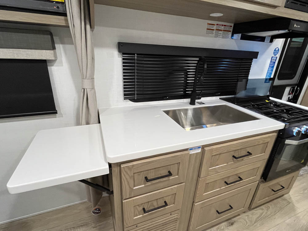 2027 Forest River Rockwood Mini Lite 2109S - Image 15