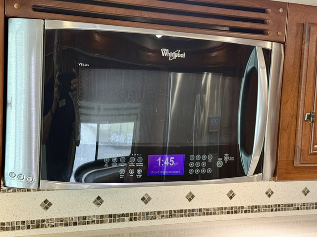 2013 WINNEBAGO TOUR 42QD - Image 15