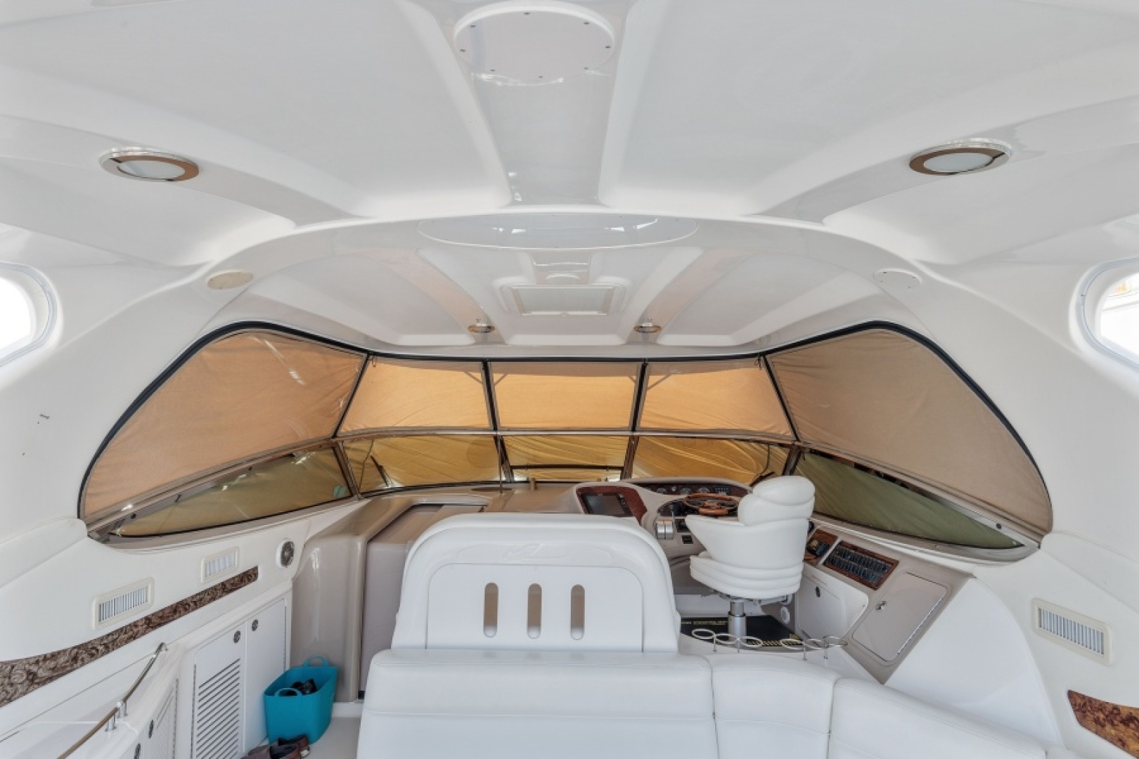 2002 Sea Ray 550 Sundancer - Image 9