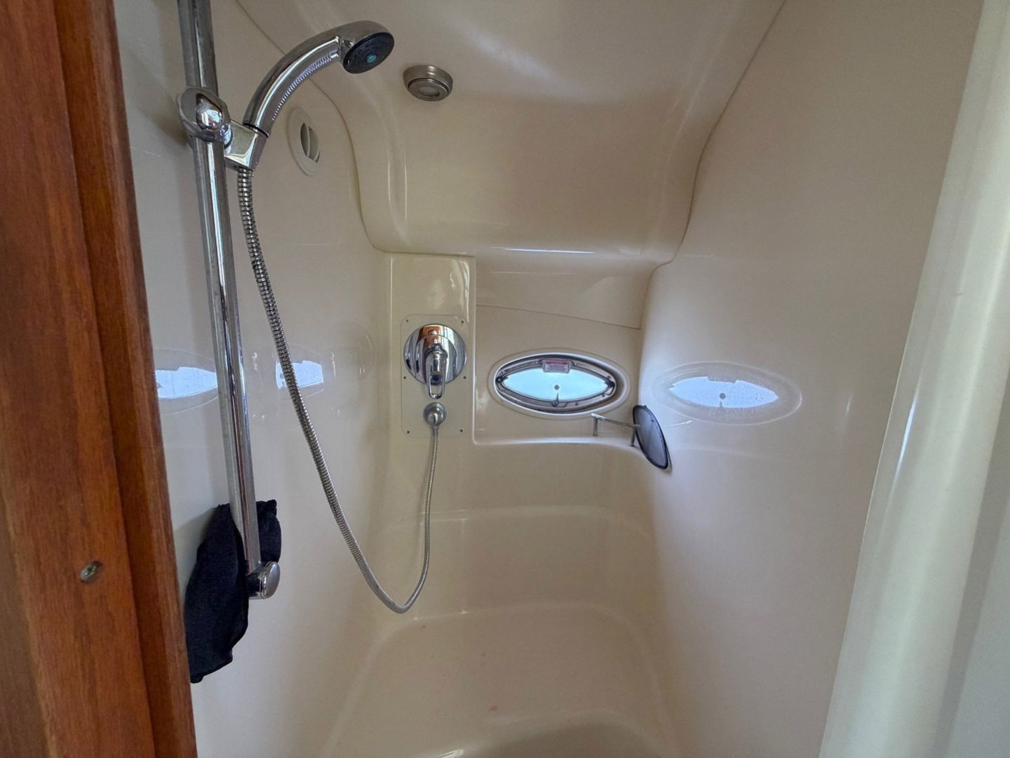 2007 Sea Ray Sedan Bridge - Image 32