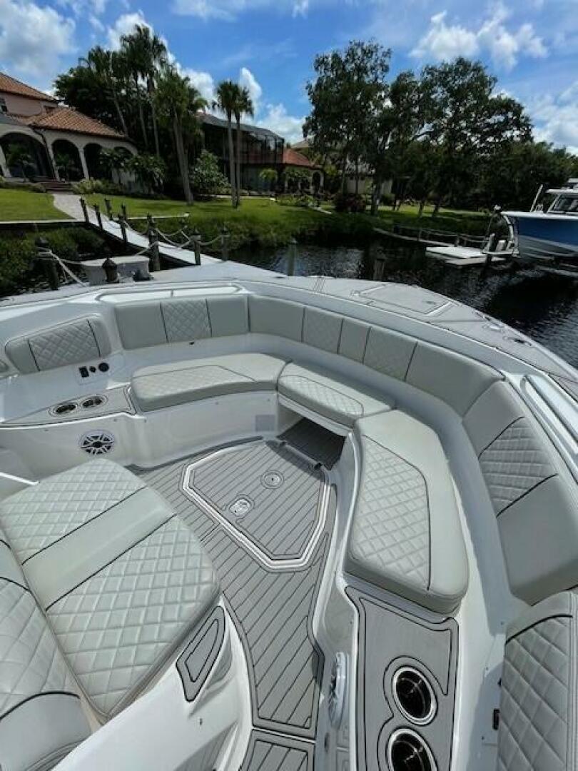2023 Pursuit 378 Sport - Image 6