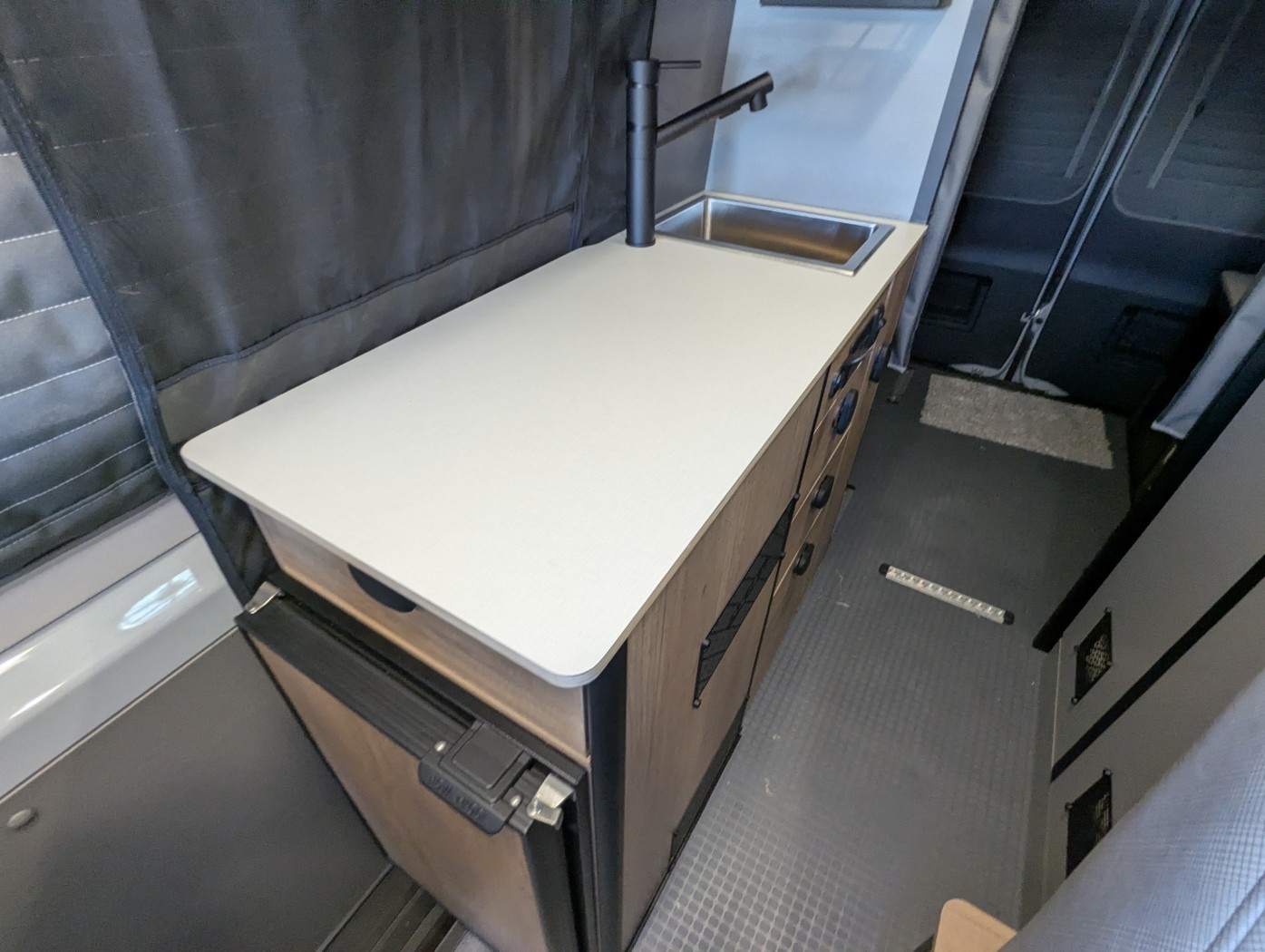 2026 Winnebago Revel 44E - Image 19