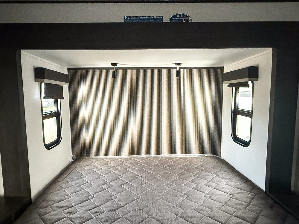 2026 KEYSTONE 390DS - Image 39