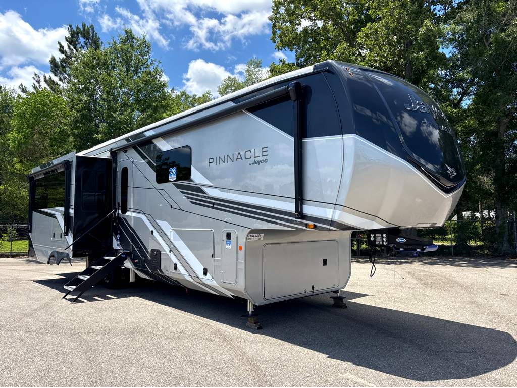 2026 JAYCO PINNACLE 36FBTS - Image 1