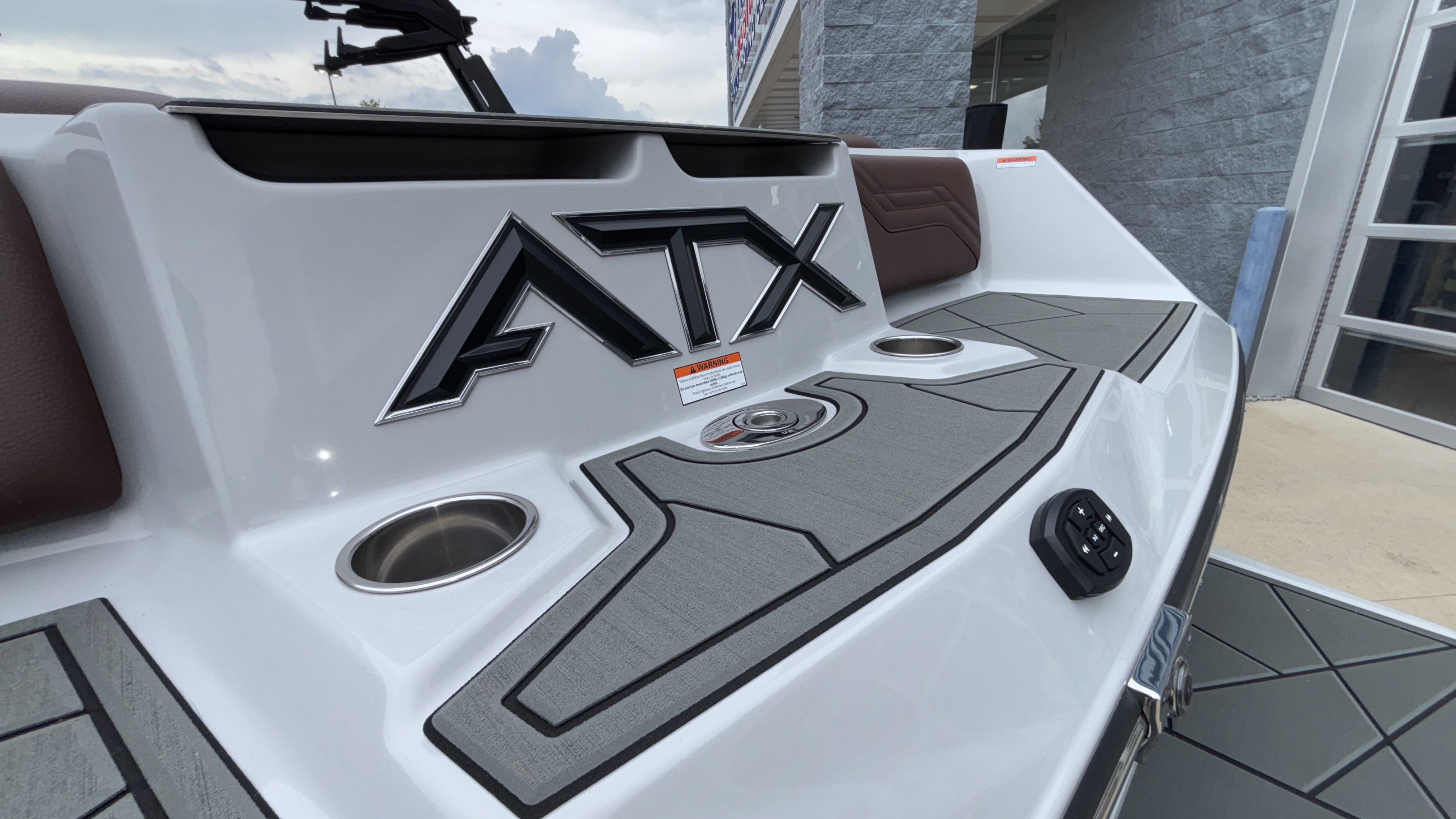 2026 ATX Surf Boats 24 Type-S - Image 8